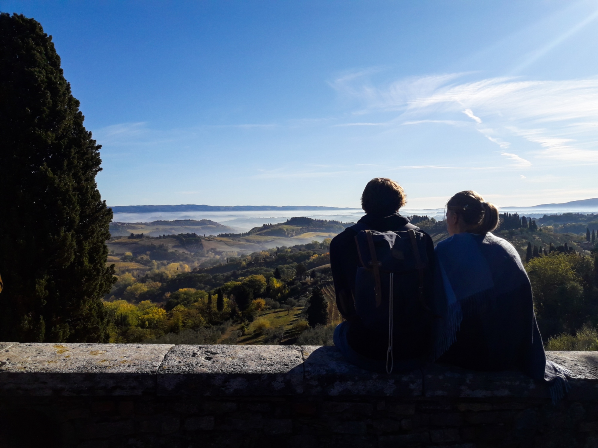 Blick auf die Landschaft rund um San Gimignano