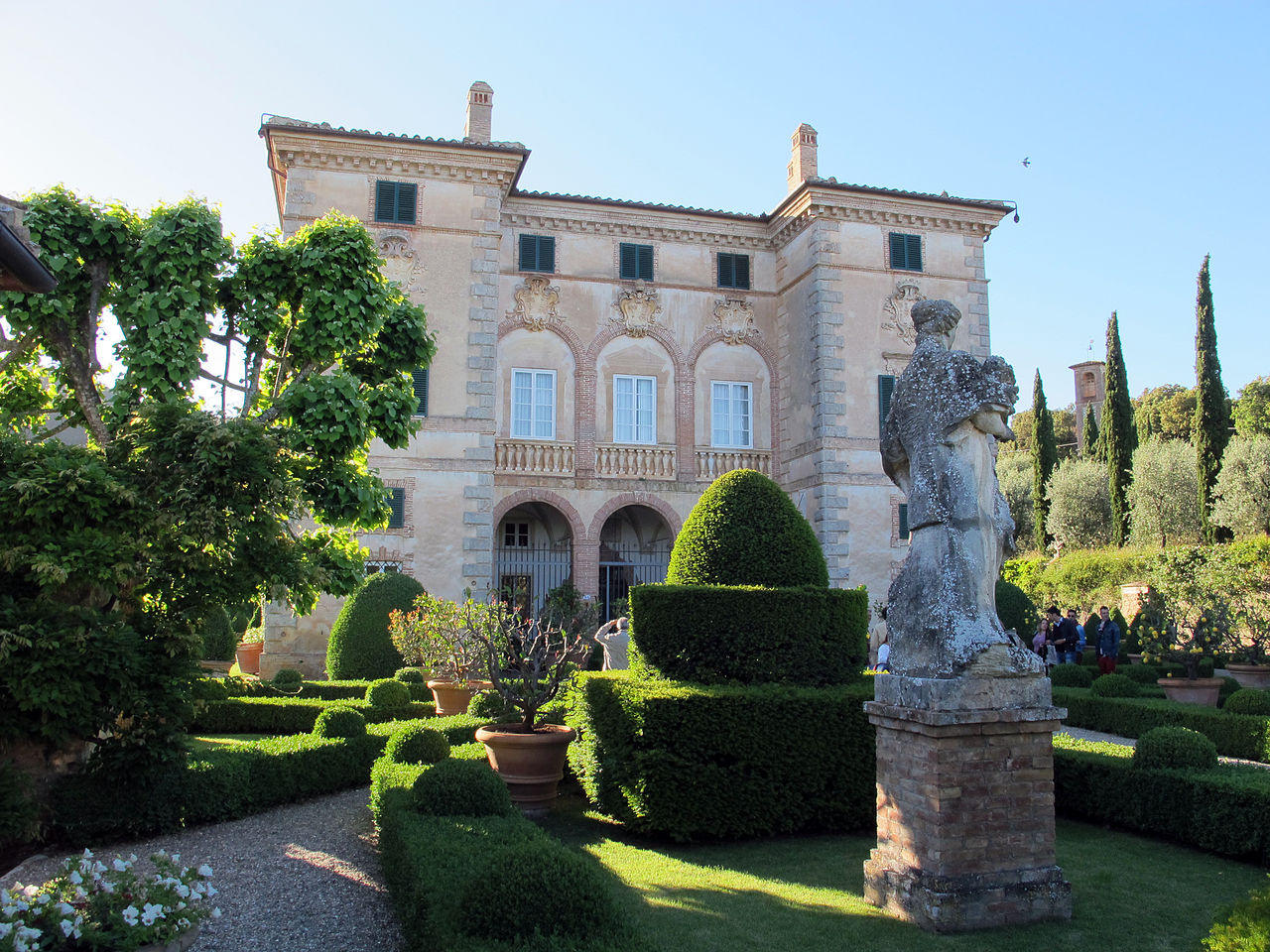Villa di Cetinale gardens