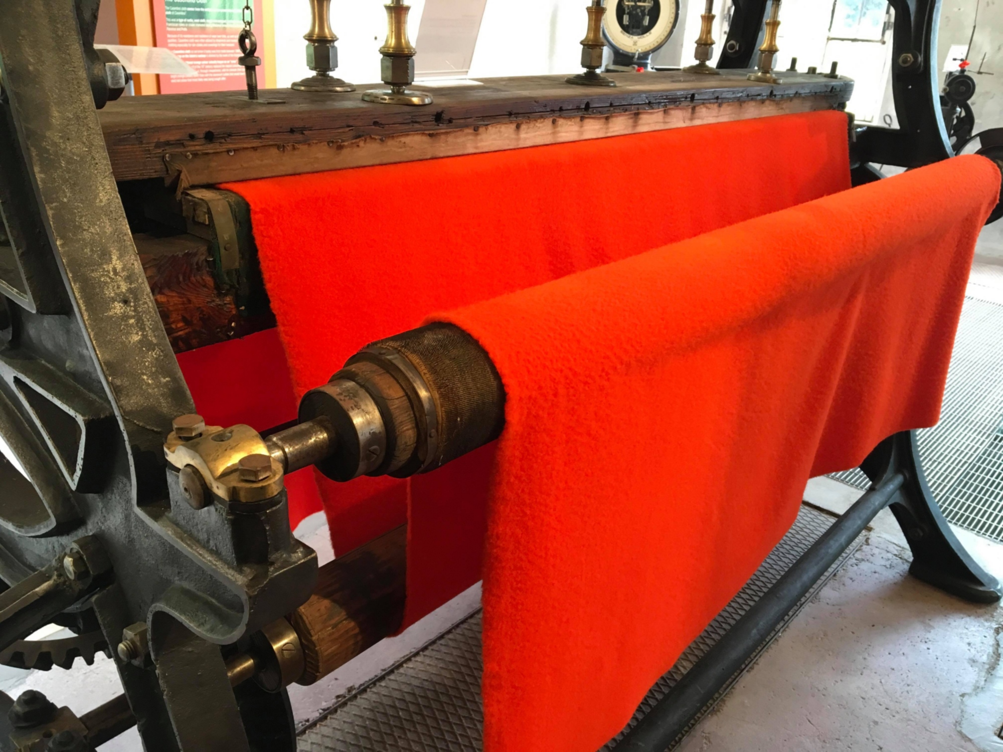 La couleur orange typique du tissu Casentino