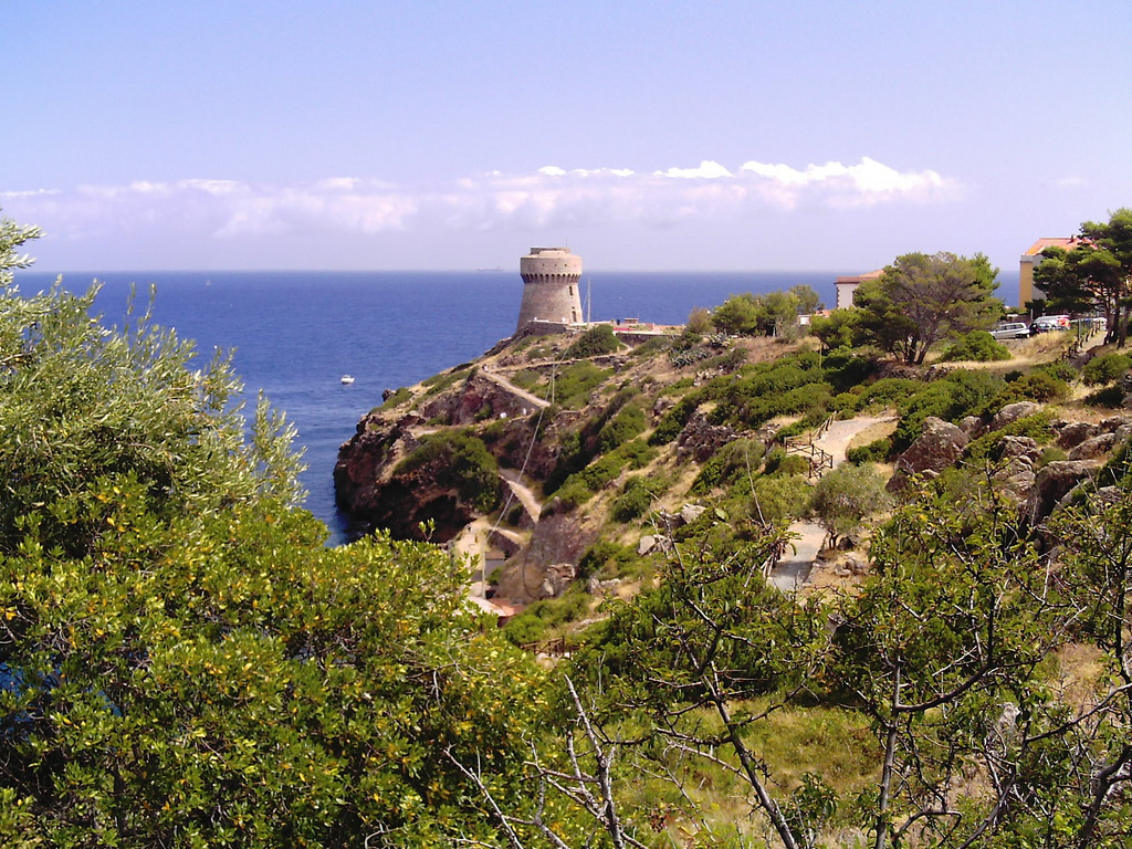 Torre del Porto sull'Isola di Capraia