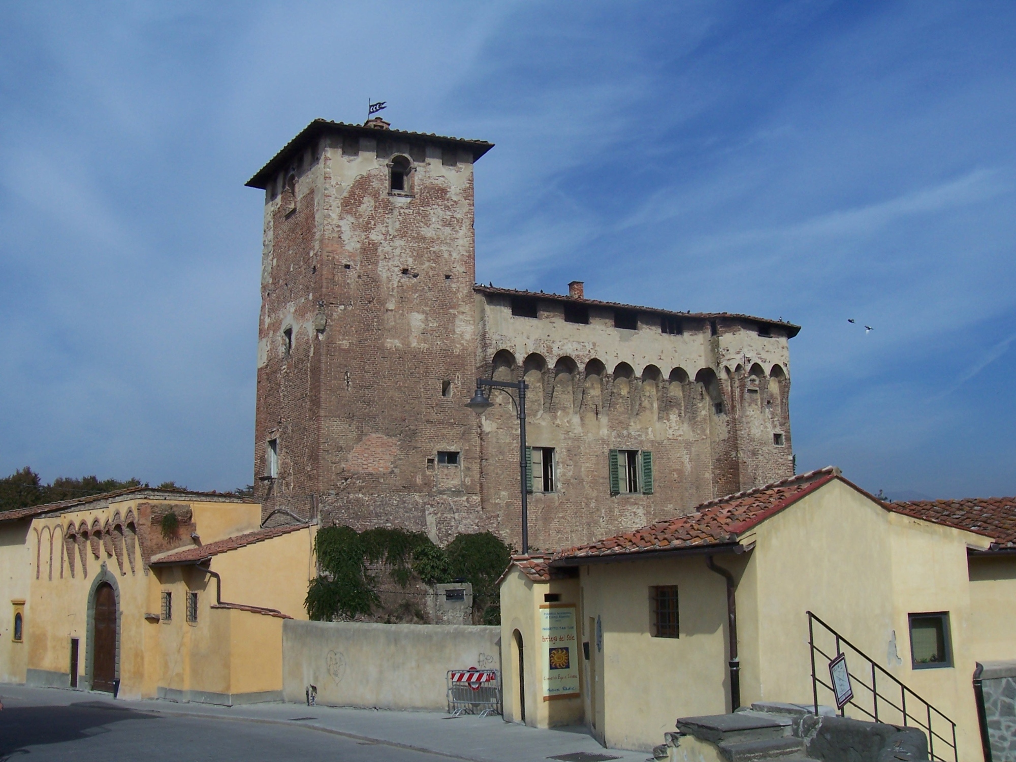 Rocca Strozzi a Campi Bisenzio