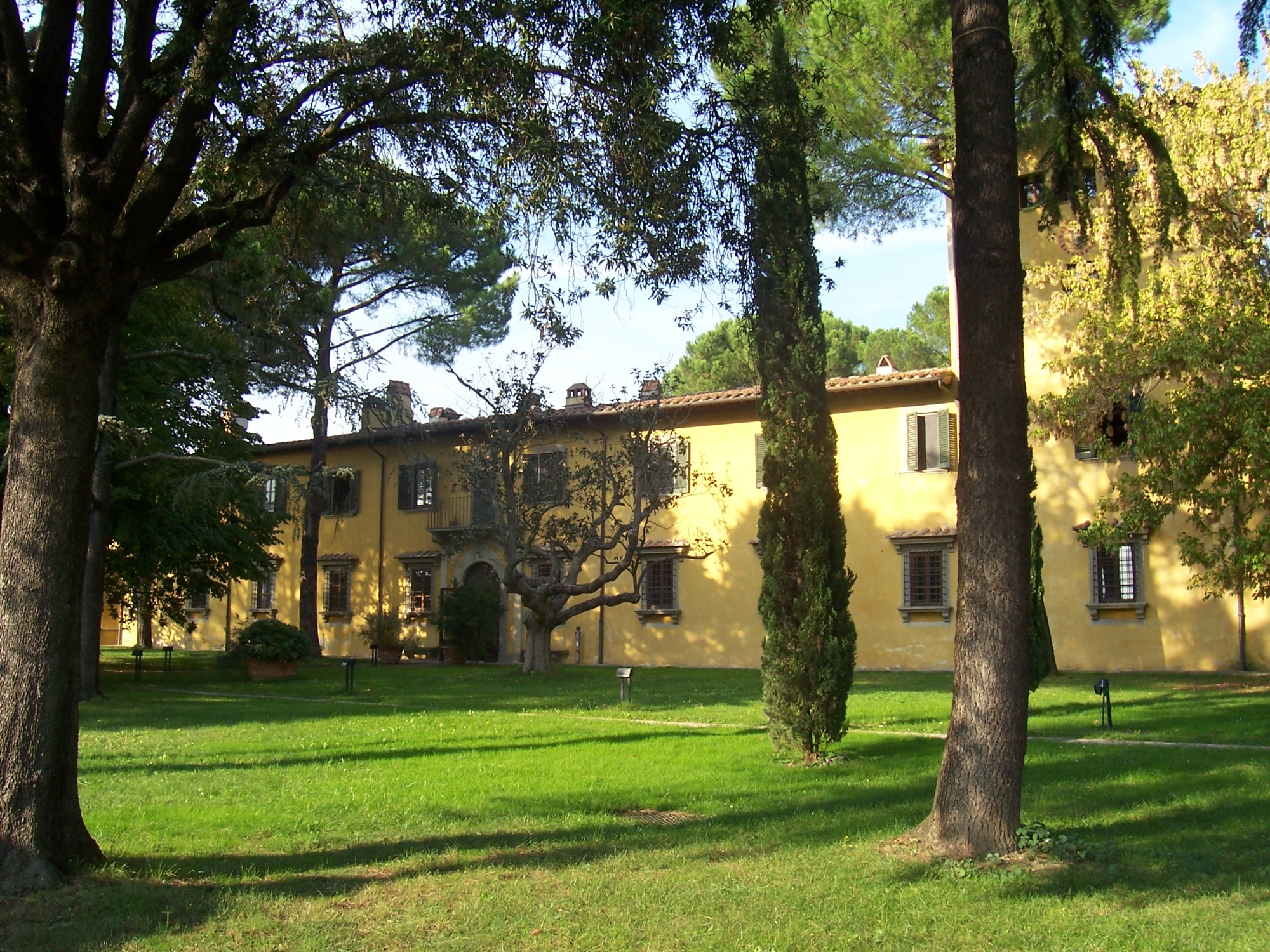 Villa Montalvo, Campi Bisenzio