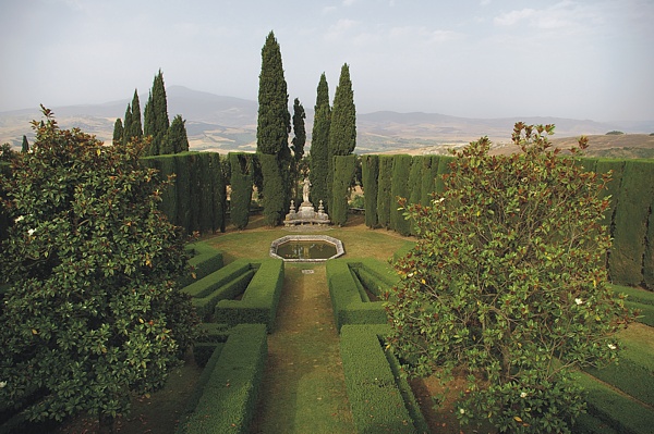 Il giardino pensile di Palazzo Piccolomini