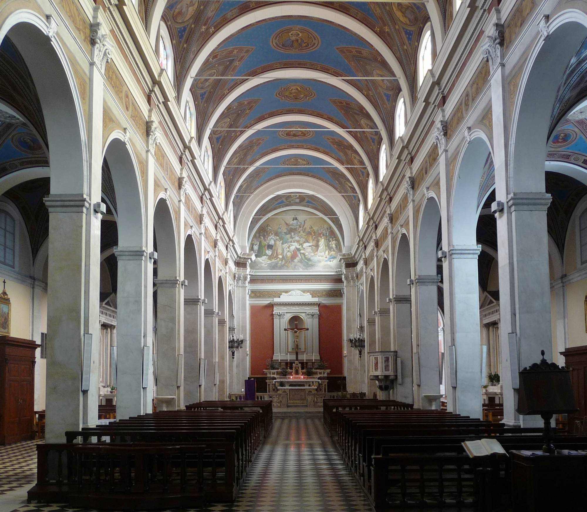 Interno Chiesa di San Giusto, Porcari