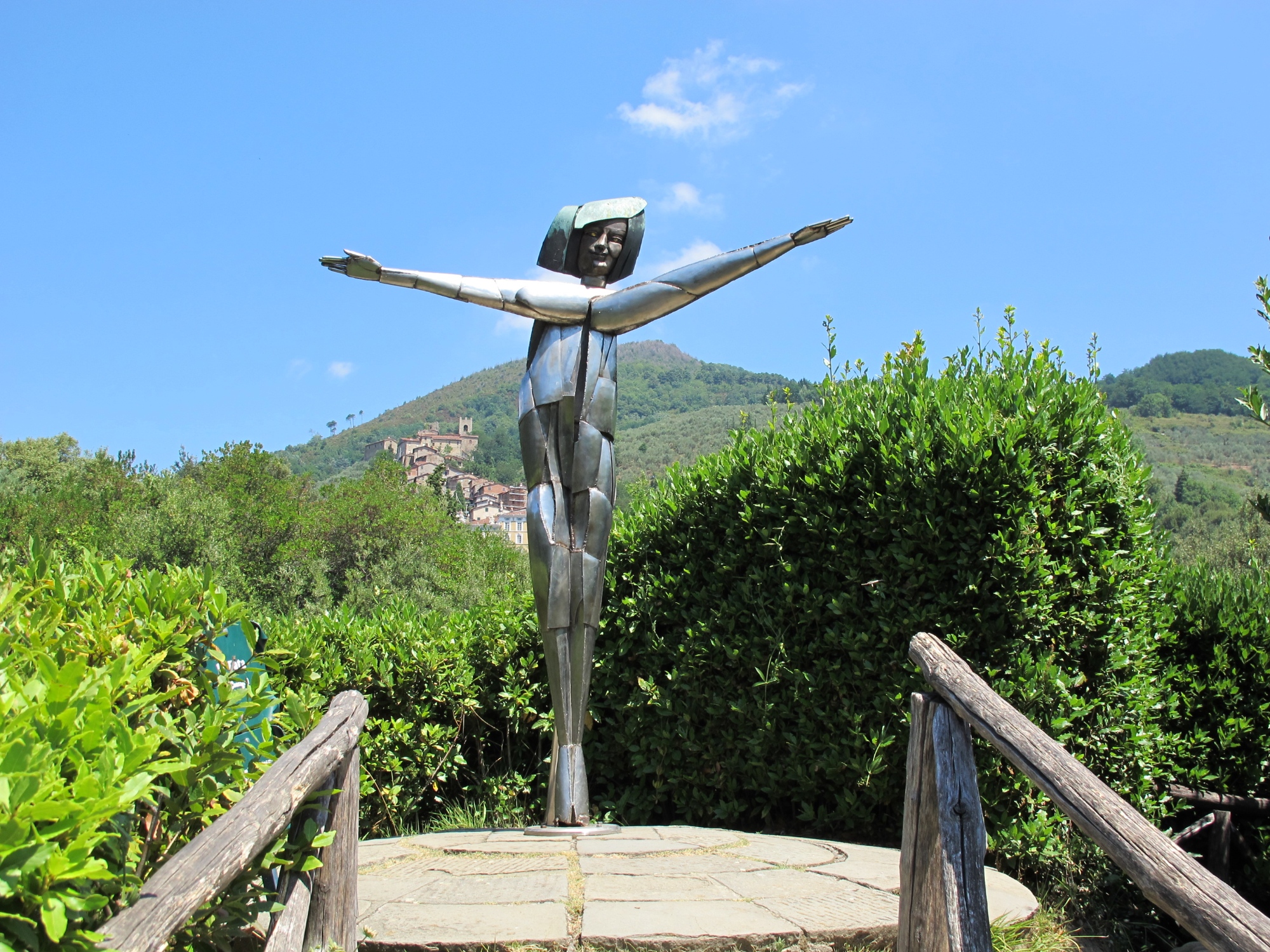 La estatua del Hada Turquesa en el Parque