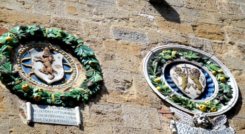 Coats of arms on the façade