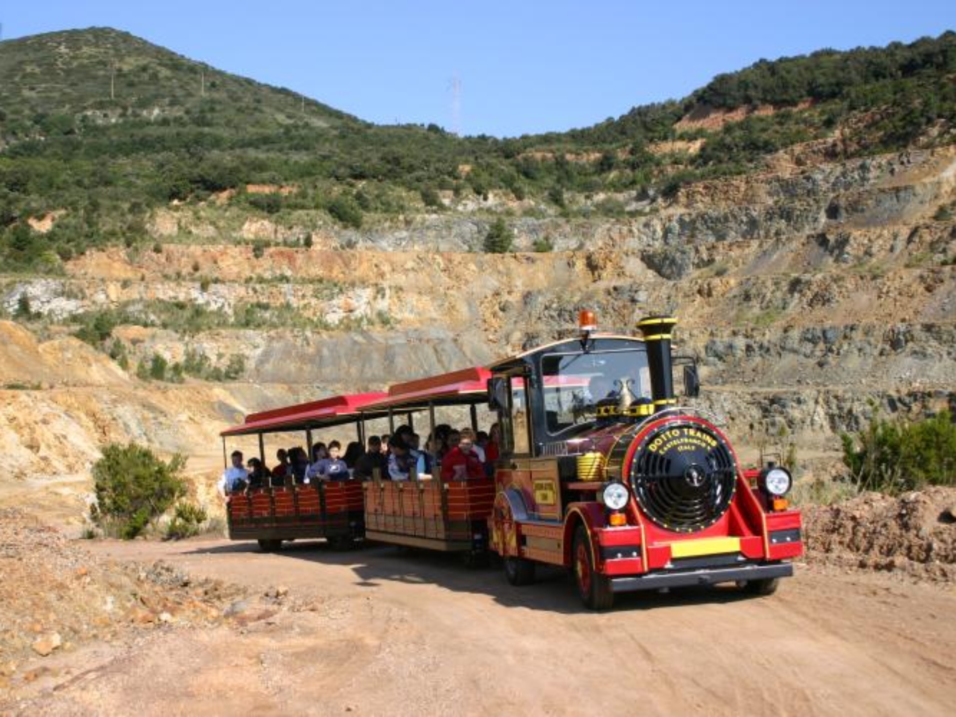 The little red train in the mines