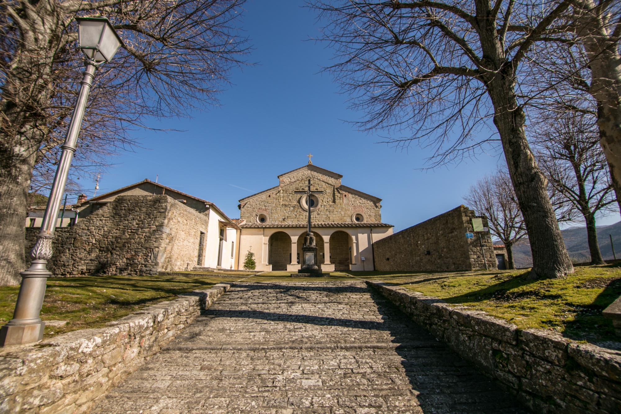 Church of Sant'Ippolito and San Cassiano, Retina