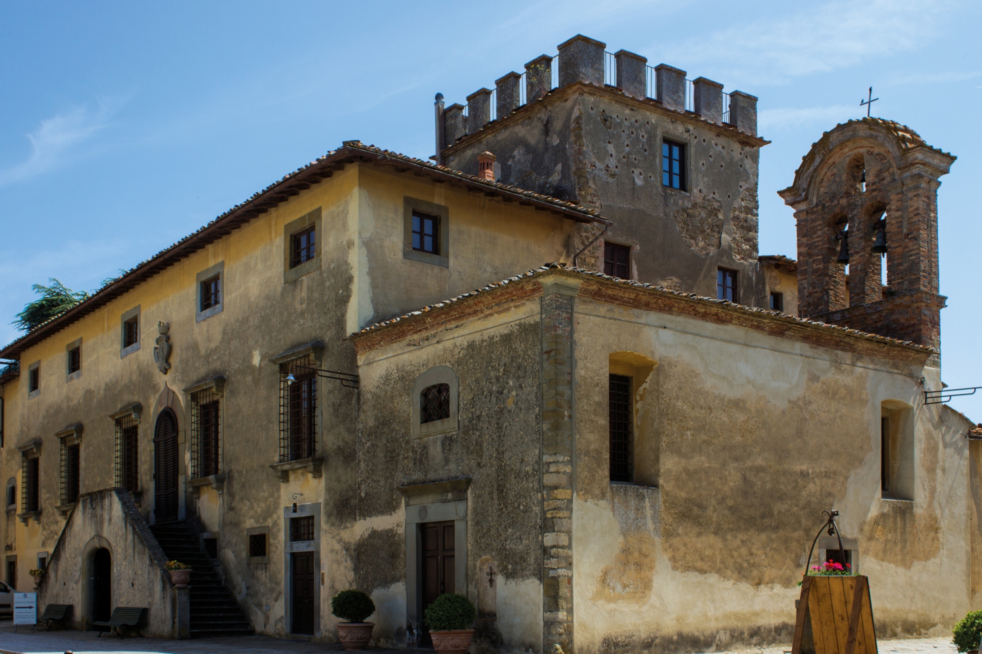 Montozzi Castle