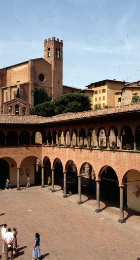 Shrine House of Saint Catherine, Portico dei Comuni, Siena