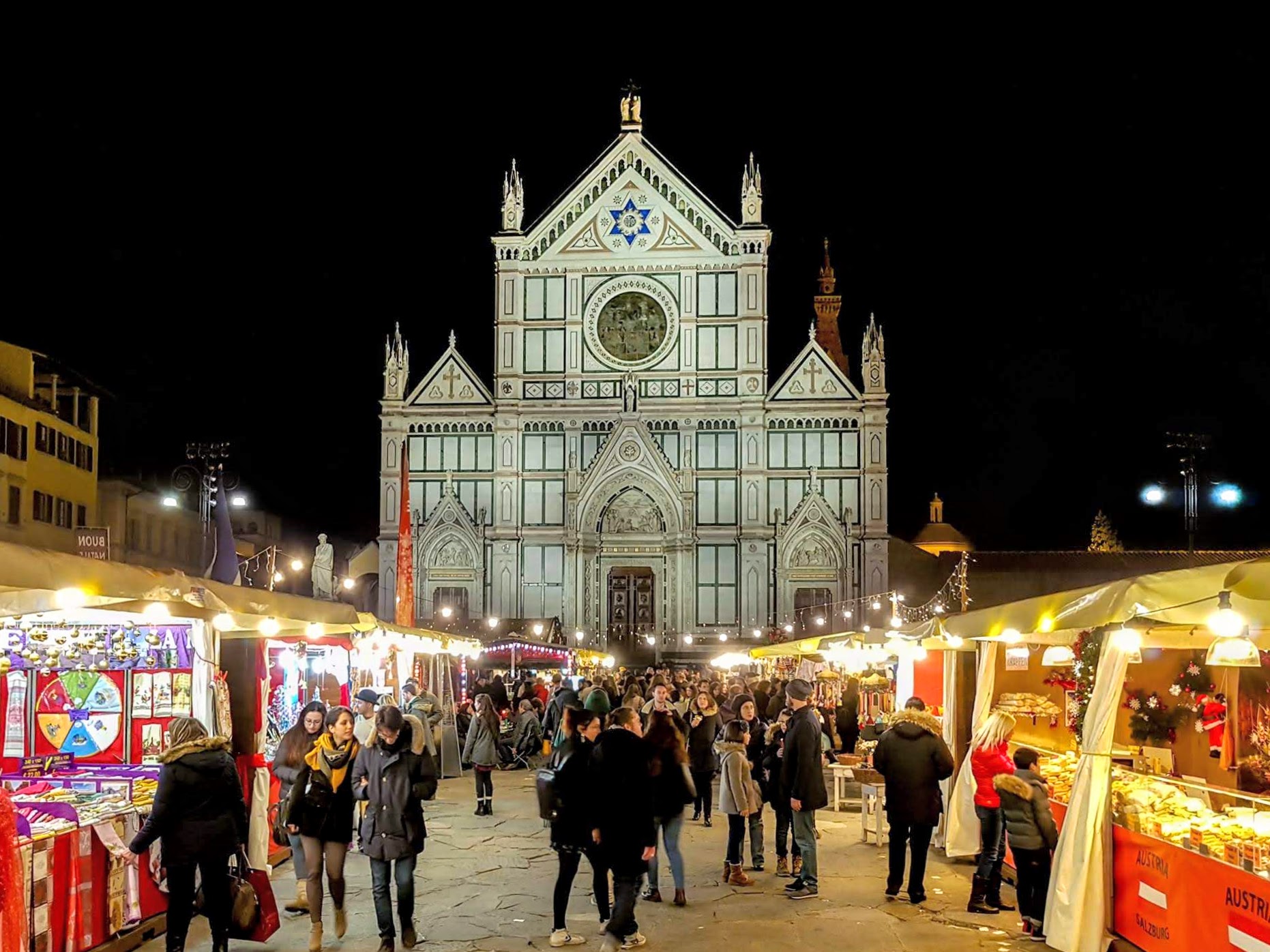 Mercato di Natale in Piazza Santa Croce, Firenze